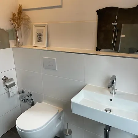 Schoene Im Zentrum Von Apartment *